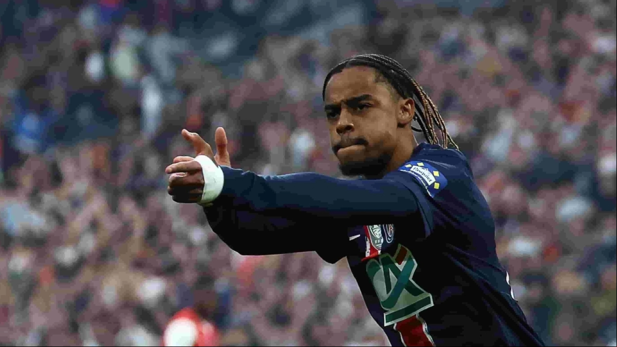PSG closes the exit door: Bradley Barcola does not leave.