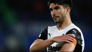 El Barcelona busca opciones para fichar a Carlos Soler / Elespanol.com