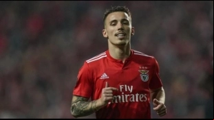 Grimaldo, pretendido por el Atleti. Foto: ElDesmarque
