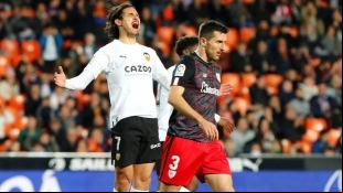 Cavani abre el mercado del Valencia / EstadioDeportivo