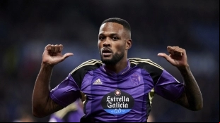 El Mallorca toma ventaja por Larin / El día de Valladolid