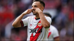 Álvaro García, atacante del Rayo Vallecano que interesa a clubes de Qatar