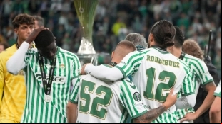 El Real Betis quiere vender a Sabaly / Elmundo.es